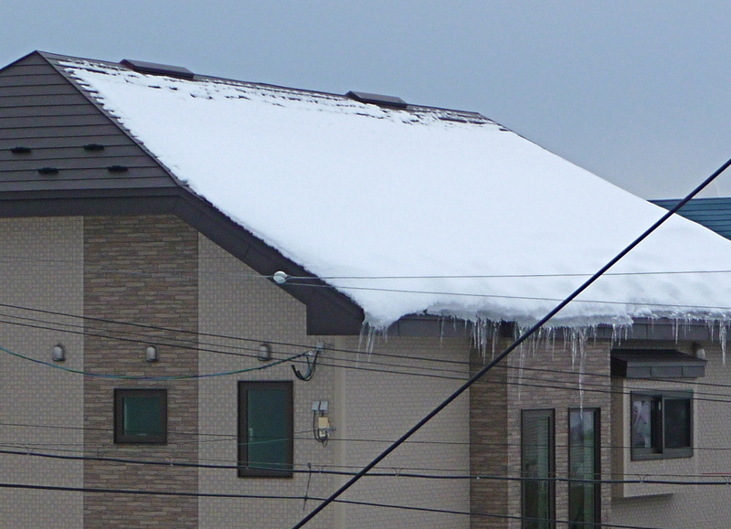 タックの庭仕事 －黄昏人生残日録－「≪住宅の屋根の形状と積雪≫ 」